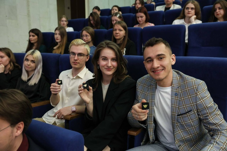 m_Studenty Vysshej shkoly kreativnyh industrij poluchili nagradu ot Minobrnauki Rossii (3).jpg