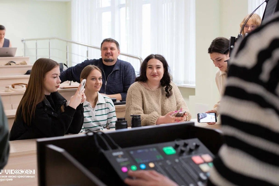 Podkastery IA «Pobeda26» proveli master-klass dlya studentov Vysshej shkoly kreativnyh industrij SKFU (3).jpg